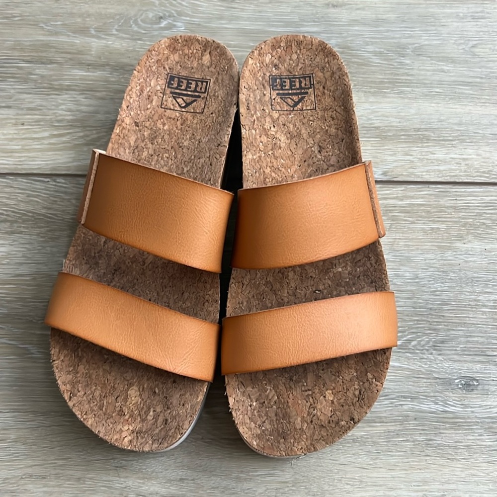 Reef cushion vista size 8